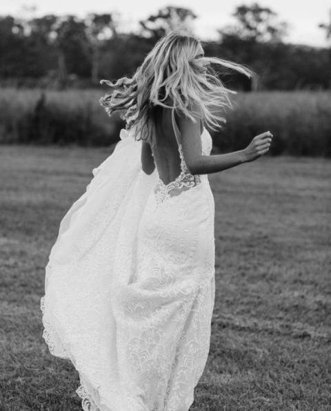 Роскошная кружевная рыбка с декоративной спинкой 6330. Силуэт Рыбка. Цвет Белый / Молочный. Вид 4