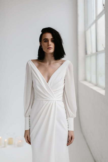 Стильное свадебное платье с рукавом без декора на роспись 8763. Силуэт Прямое. Цвет Белый / Молочный. Вид 2