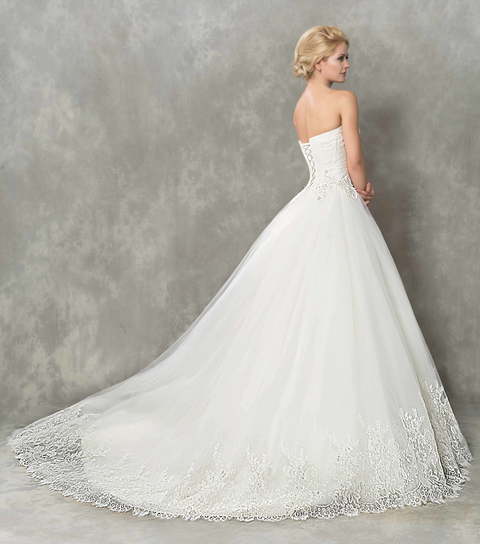 Нежное свадебное платье Francisca. Силуэт Пышное. Цвет Белый / Молочный. Вид 2