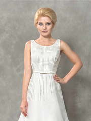 Строгое свадебное платье А-ситуэта Gerbera. Силуэт А-силуэт. Цвет Белый / Молочный. Вид 2