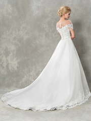 Пышное свадебное платье с сеточкой Lipa. Силуэт А-силуэт. Цвет Белый / Молочный. Вид 2