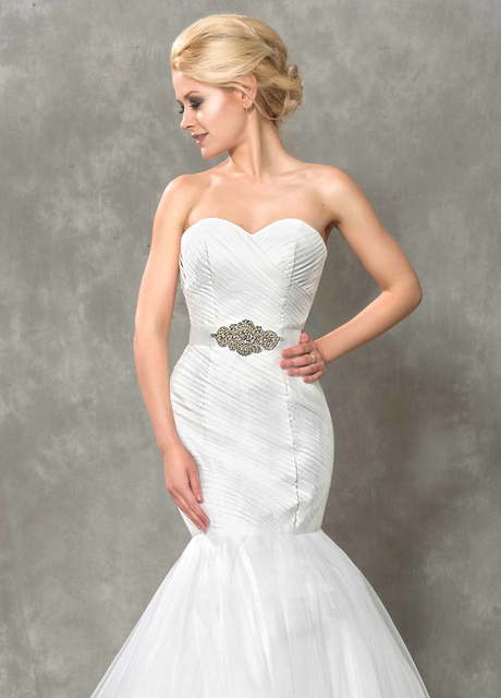 Свадебное платье рыбка без декора из драпировок Liria. Силуэт Рыбка. Цвет Белый / Молочный. Вид 2