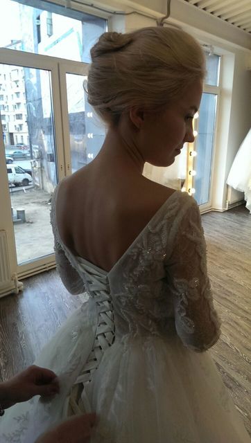 Cвадебное платье с длинным рукавом расшитое стеклярусом Unica. Силуэт Пышное. Цвет Белый / Молочный. Вид 5