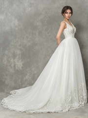 Свадебное платье с кружевом Сanna. Силуэт Пышное. Цвет Белый / Молочный. Вид 1