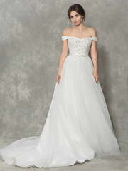 Свадебное платье с нежным декором из бисера Сanela. Силуэт А-силуэт. Цвет Белый / Молочный. Вид 1