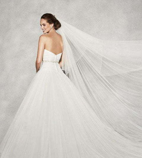 Свадебное платье на большую грудь с заниженным корсетом 8900. Силуэт Пышное. Цвет Белый / Молочный. Вид 3