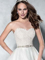 Пышное свадебное платье с блестящим корсетом сердечком 7318. Силуэт Пышное. Цвет Белый / Молочный. Вид 2