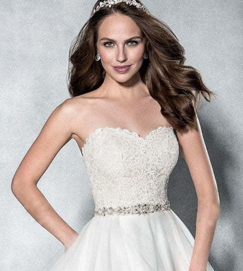 Пышное свадебное платье с блестящим корсетом сердечком 7318. Силуэт Пышное. Цвет Белый / Молочный. Вид 2