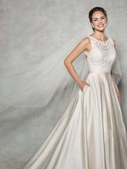 Атласное платье с карманами и кружевным верхом 7132. Силуэт А-силуэт. Цвет Белый / Молочный. Вид 1