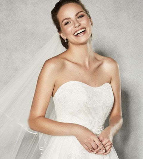 Свадебное платье А-силуэт с прямым корсетом 7830. Силуэт А-силуэт. Цвет Белый / Молочный. Вид 2