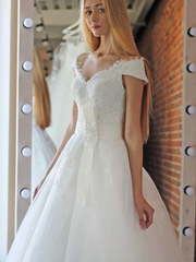 Пышное свадебное платье Salvia. Силуэт Пышное. Цвет Белый / Молочный. Вид 2