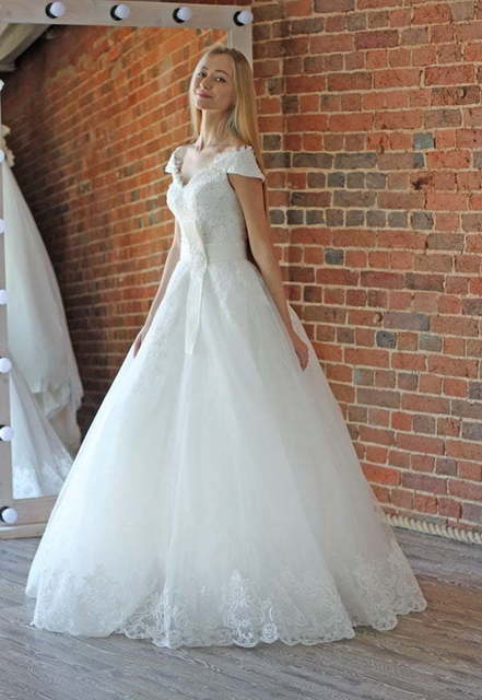 Пышное свадебное платье Salvia. Силуэт Пышное. Цвет Белый / Молочный. Вид 3