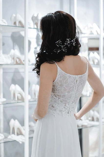 Легкое шифоновое платье в греческом стиле Alania. Силуэт Прямое. Цвет Белый / Молочный. Вид 4