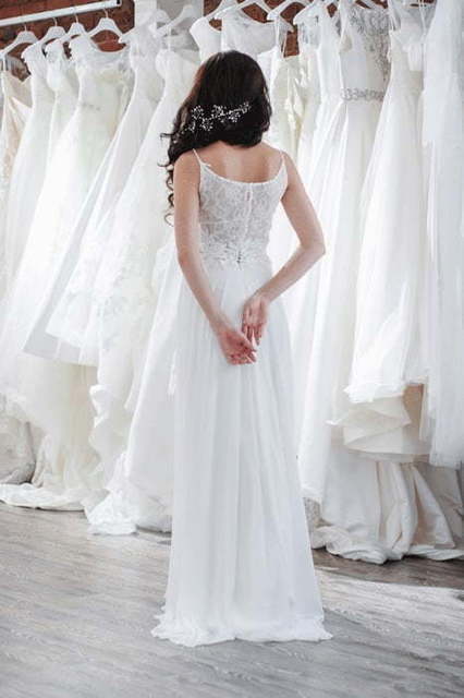 Легкое шифоновое платье в греческом стиле Alania. Силуэт Прямое. Цвет Белый / Молочный. Вид 5