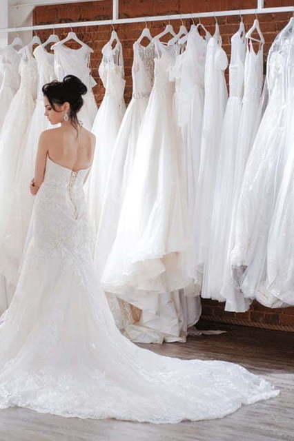 Кремовое свадебное платье рыбка русалка Gretta. Силуэт Рыбка. Цвет Айвори / Капучино. Вид 3