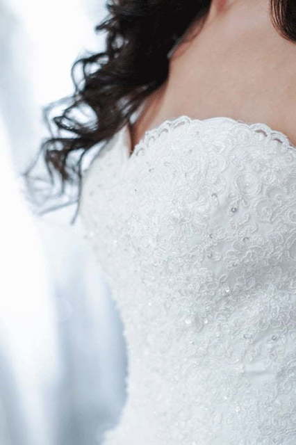 Свадебное платье с кружевом по подолу Inula. Силуэт Пышное. Цвет Белый / Молочный. Вид 4