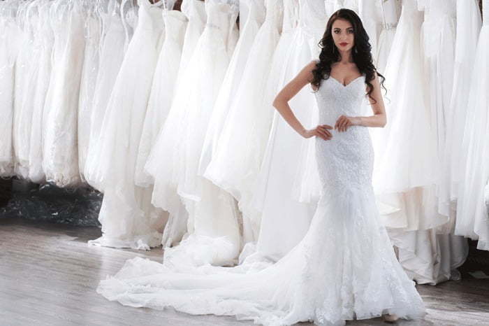 Кружевное платье русалка с длинным шлейфом Elena. Силуэт Рыбка. Цвет Белый / Молочный. Вид 2