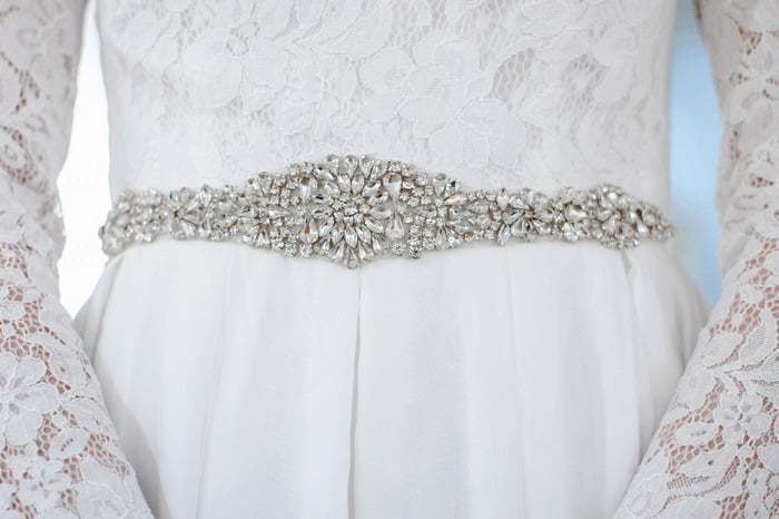 Легкое свадебное платье с кружевным верхом и рукавом Annet. Силуэт Прямое. Цвет Белый / Молочный. Вид 3