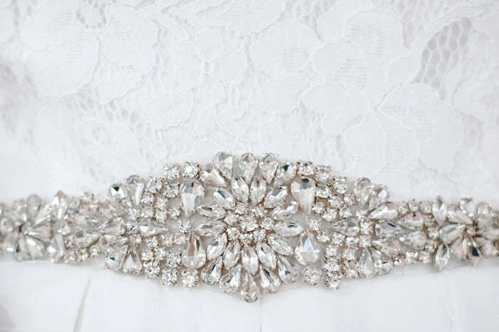 Легкое свадебное платье с кружевным верхом и рукавом Annet. Силуэт Прямое. Цвет Белый / Молочный. Вид 4