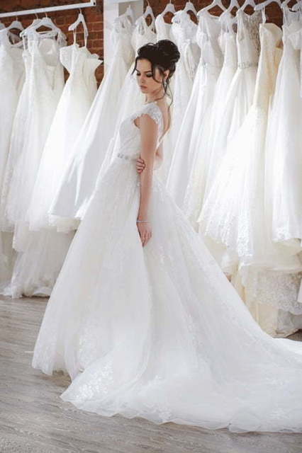 Пышное свадебное платье с цветочным кружевом Blance. Силуэт Пышное. Цвет Белый / Молочный. Вид 2