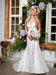 Свадебное платье микадо прямое 7643. Силуэт Прямое. Цвет Белый / Молочный. Вид 1