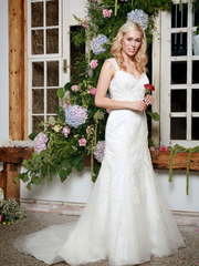 Прямое свадебное платье в стиле прованс 8974. Силуэт Прямое. Цвет Белый / Молочный. Вид 1