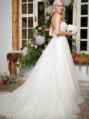 Пышное фатиновое платье на свадьбу 1564. Силуэт Пышное. Цвет Белый / Молочный. Вид 2