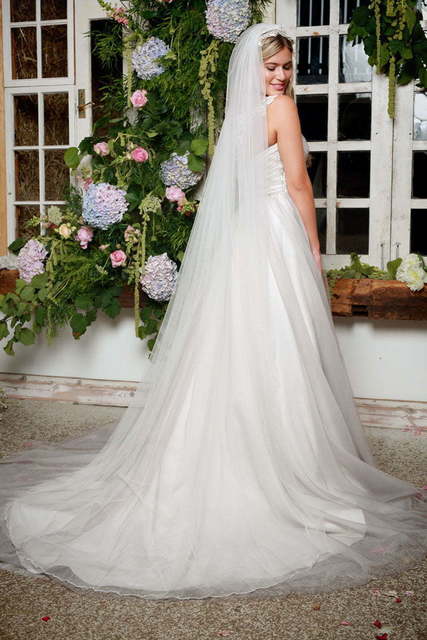 Серое свадебное платье из фатина 9863. Силуэт А-силуэт. Цвет Пепельный / Металлик. Вид 2