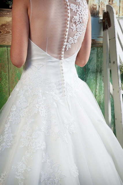 Пышное свадебное платье расшитое пайетками 7855. Силуэт Пышное. Цвет Белый / Молочный. Вид 3