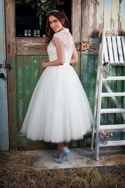 Короткое свадебное платье с юбкой пачкой 7877. Силуэт Пышное. Цвет Белый / Молочный. Вид 3