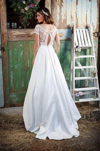 Свадебное платье А-силуэта из атласа с кружевным верхом 5642. Силуэт А-силуэт. Цвет Белый / Молочный. Вид 3