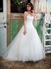 Свадебное платье принцессы с легкой юбкой 1123. Силуэт Пышное. Цвет Белый / Молочный. Вид 1