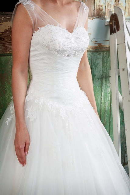 Свадебное платье принцессы с легкой юбкой 1123. Силуэт Пышное. Цвет Белый / Молочный. Вид 2