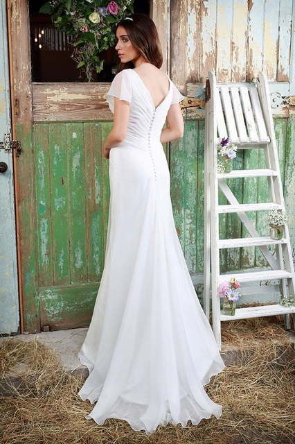 Свадебное платье тонкое для свадьбы на море 8975. Силуэт Прямое. Цвет Белый / Молочный. Вид 4