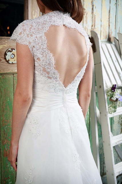 Кружевное свадебное платье айвори с рукавчиками 7321. Силуэт А-силуэт. Цвет Белый / Молочный. Вид 3