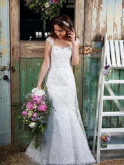 Свадебное платье годе с кружевом и камнями 8733. Силуэт Рыбка. Цвет Белый / Молочный. Вид 1