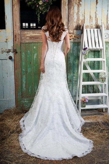 Свадебное платье годе с кружевом и камнями 8733. Силуэт Рыбка. Цвет Белый / Молочный. Вид 3