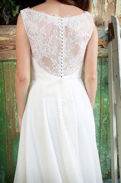 Струящиеся свадебное платье с закрытым верхом 4631. Силуэт А-силуэт. Цвет Белый / Молочный. Вид 3