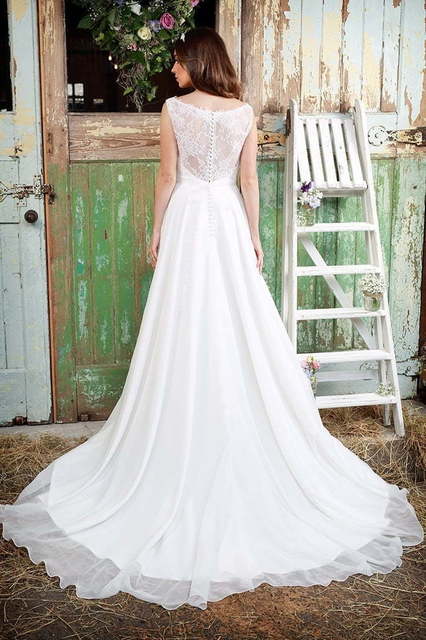 Струящиеся свадебное платье с закрытым верхом 4631. Силуэт А-силуэт. Цвет Белый / Молочный. Вид 4