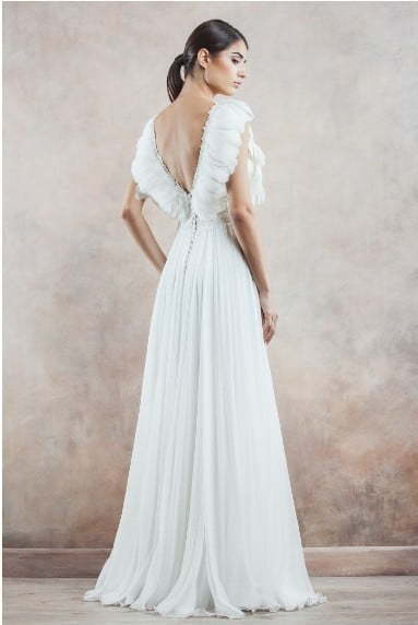 Летящее легкое свадебное платье декорированное перьями 6776. Силуэт А-силуэт. Цвет Белый / Молочный. Вид 2