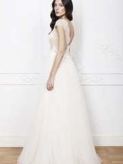 Свадебное платье в стиле Бохо Romantic. Силуэт А-силуэт. Цвет Белый / Молочный. Вид 2