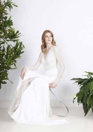 Тонкое свадебное платье с разрезами 3340. Силуэт Рыбка. Цвет Белый / Молочный. Вид 2