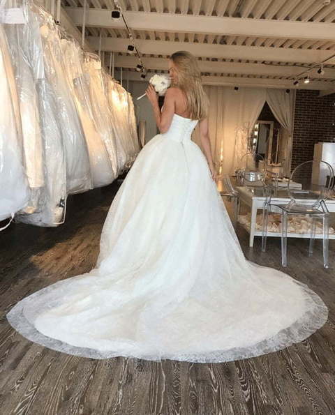 Пышное платье Alanel айвори с жемчужным поясом. Силуэт Пышное. Цвет Белый / Молочный. Вид 5