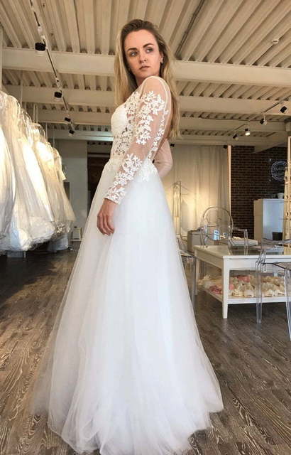 Легкое свадебное платье с открытой спиной Primavera. Силуэт А-силуэт. Цвет Белый / Молочный. Вид 3