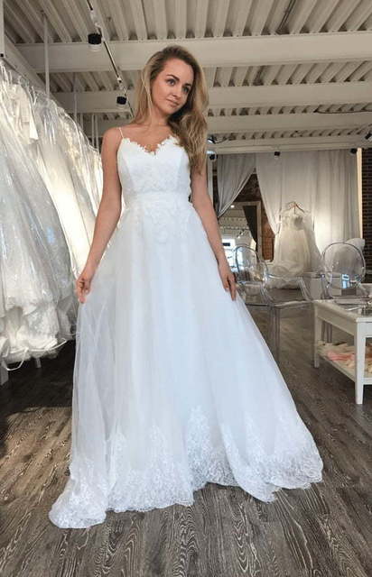 Легкое свадебное платье на бретелях Rea. Силуэт А-силуэт. Цвет Белый / Молочный. Вид 2