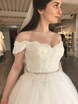 Супер пышное свадебное платье расшитое жемчгом Santary. Силуэт Пышное. Цвет Белый / Молочный. Вид 2