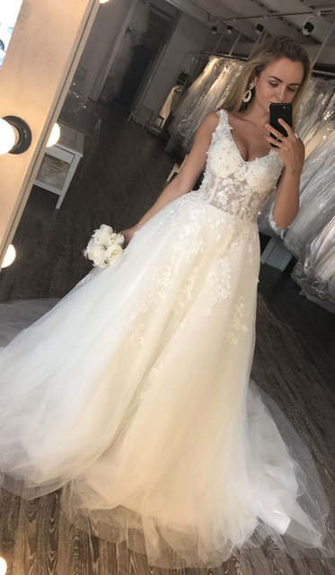 Пышное свадебное платье с прозрачным корсетом Sandy. Силуэт Пышное. Цвет Белый / Молочный. Вид 4