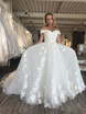 Пышное свадебное платье с 3d цветами Fiorentina. Силуэт Пышное. Цвет Белый / Молочный. Вид 2