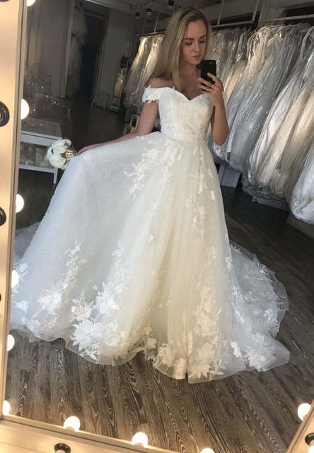 Пышное свадебное платье с 3d цветами Fiorentina. Силуэт Пышное. Цвет Белый / Молочный. Вид 5