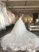 Пышное свадебное платье с 3d цветами Fiorentina. Силуэт Пышное. Цвет Белый / Молочный. Вид 7
